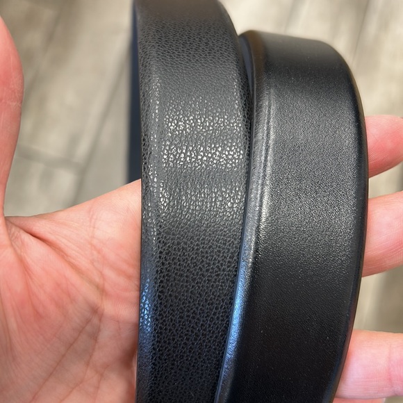 100% Authentic Hugo Boss 2 piece Leather Belt Bundle deal - NWT - Picture 6 of 7